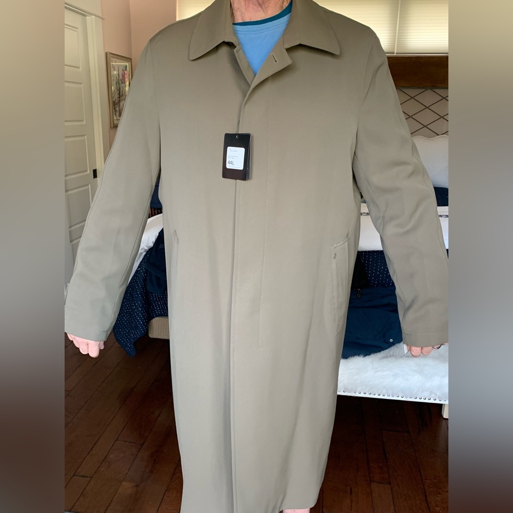 Men’s Sanyo tan overcoat, size 44L